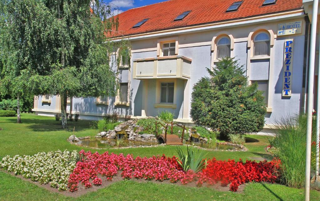 Hotel Prezident Palic Luaran gambar