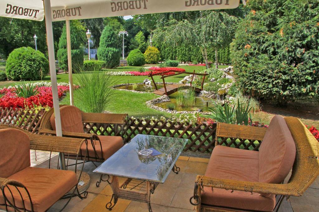 Hotel Prezident Palic Luaran gambar