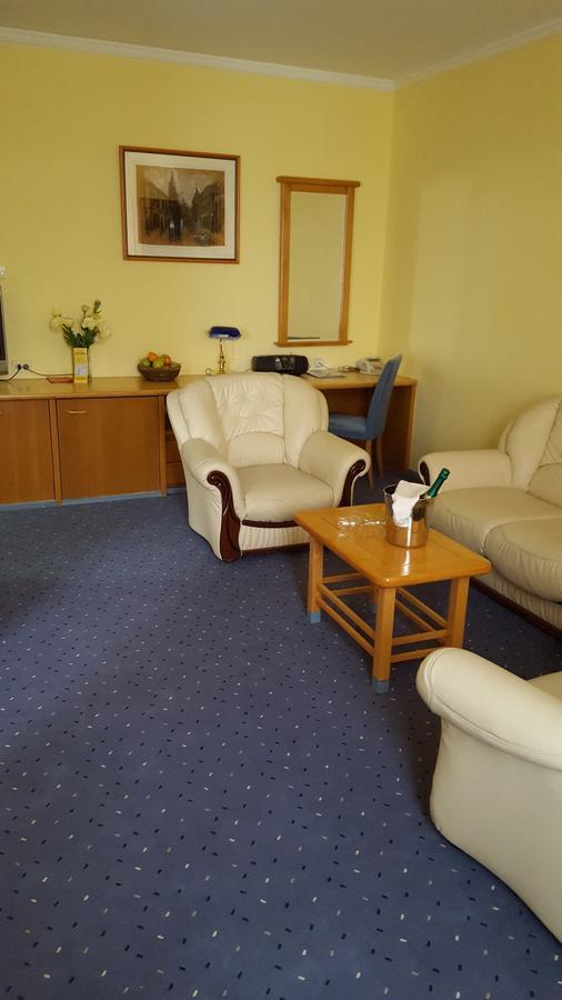 Hotel Prezident Palic Luaran gambar