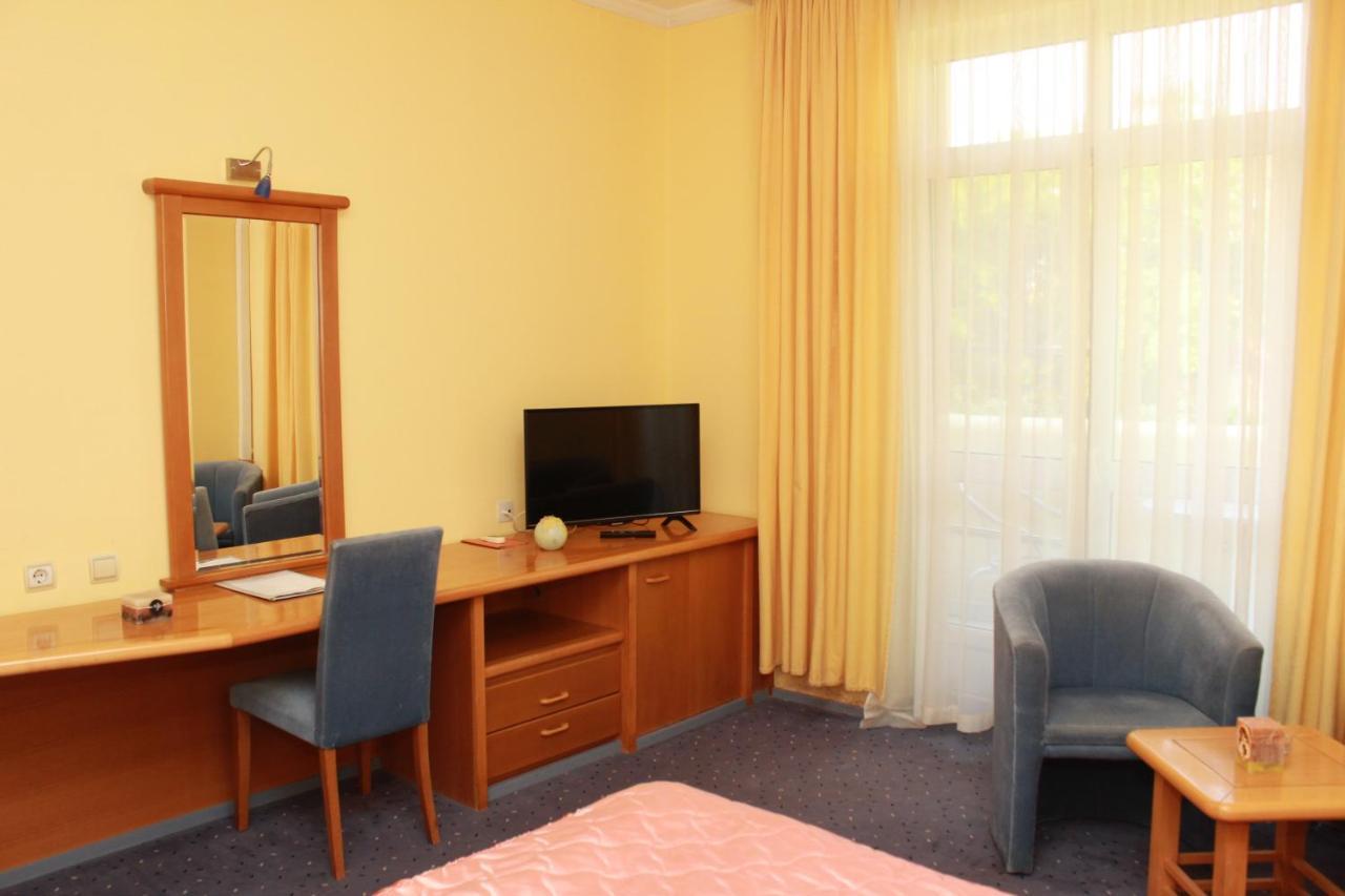 Hotel Prezident Palic Luaran gambar