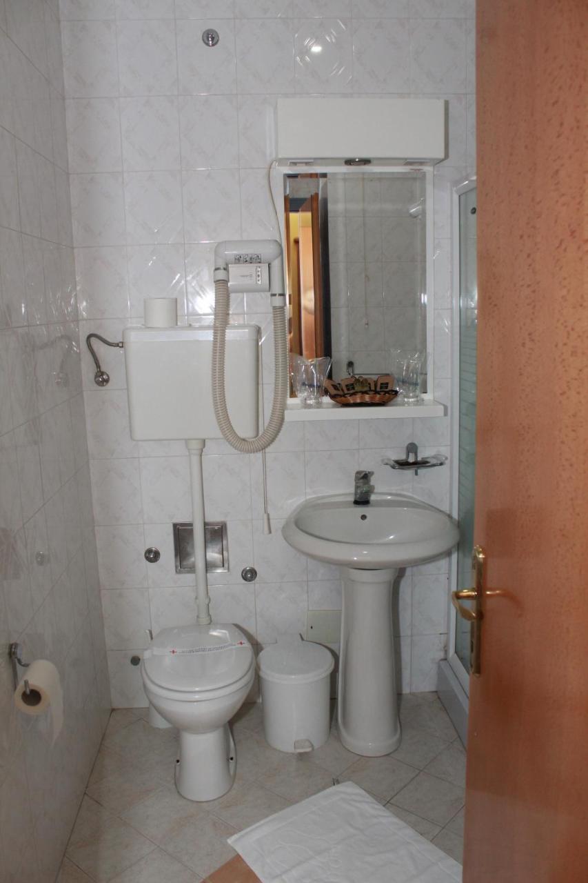 Hotel Prezident Palic Luaran gambar