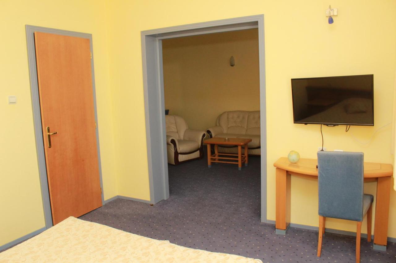 Hotel Prezident Palic Luaran gambar