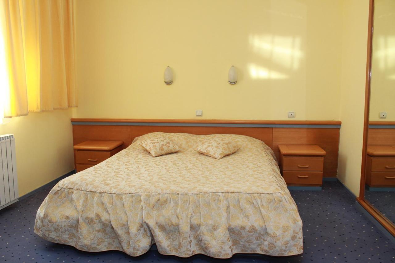 Hotel Prezident Palic Luaran gambar