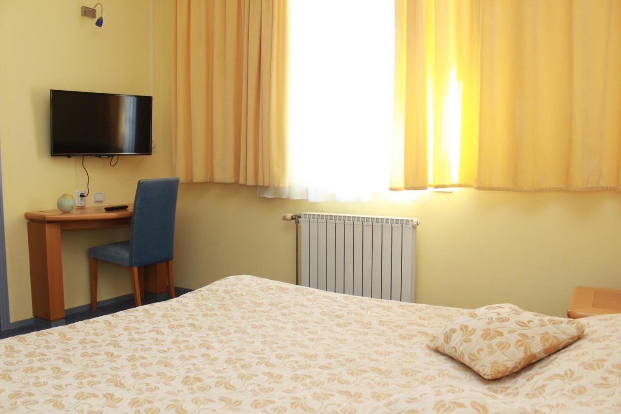 Hotel Prezident Palic Luaran gambar
