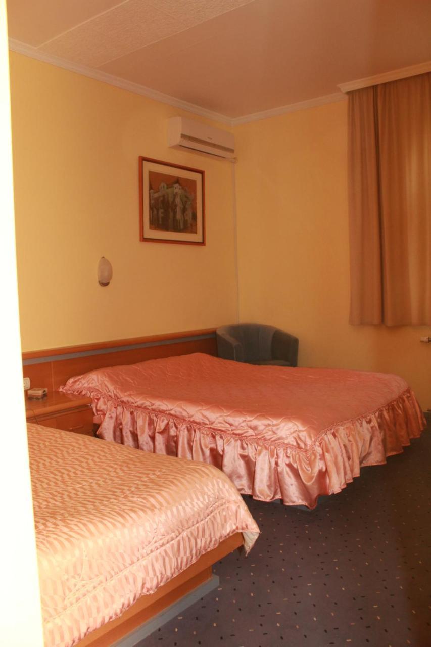Hotel Prezident Palic Luaran gambar