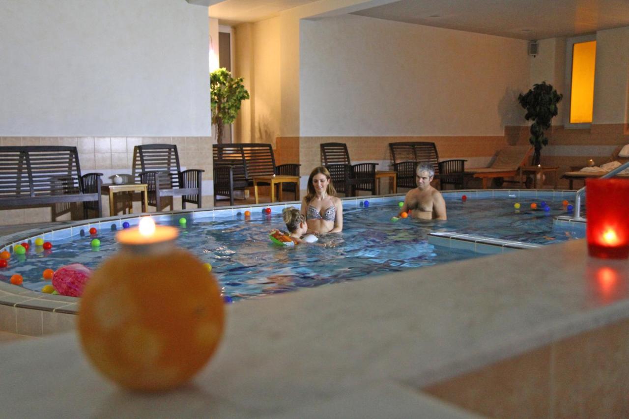 Hotel Prezident Palic Luaran gambar